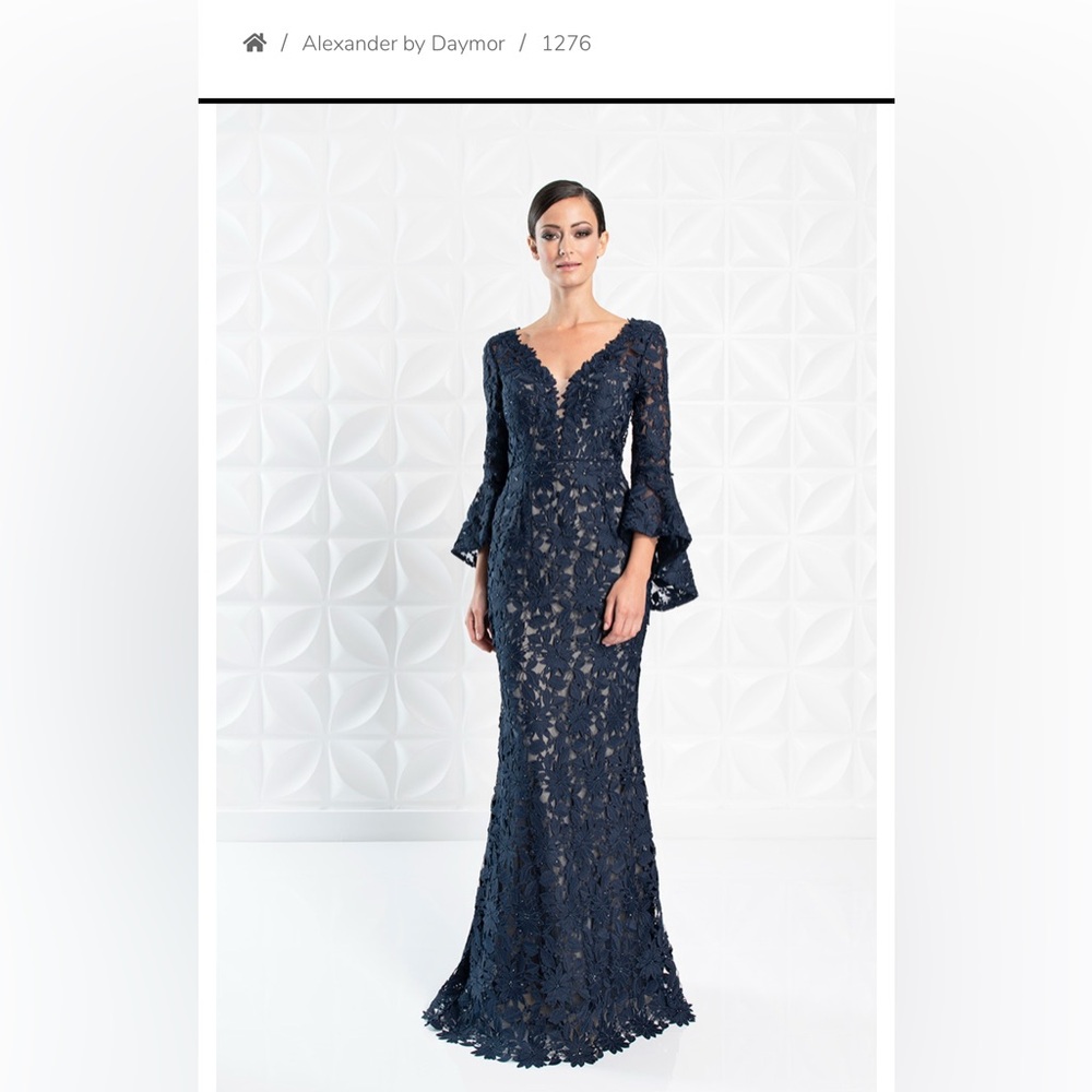 NWT Alexander By Daymor Couture Navy Bell Sleeve Evening Dress Size (# 1276)